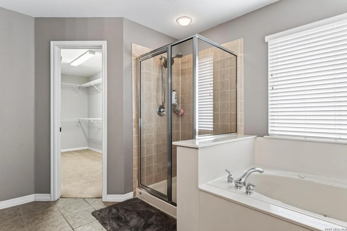 Photo of 8206 VALLEY WL