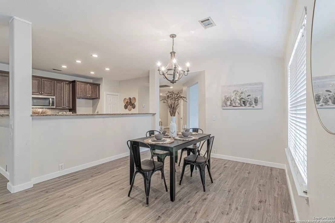 Photo of 5200 Columbia