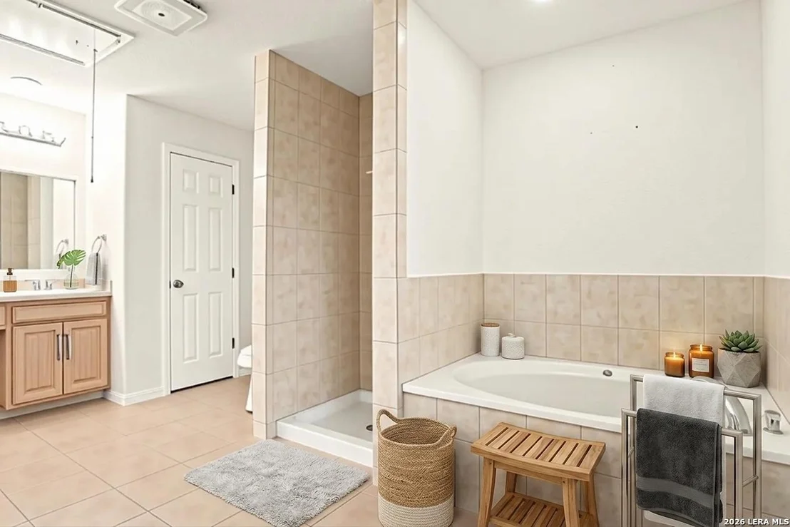 Photo of 438 CRESTHILL RD