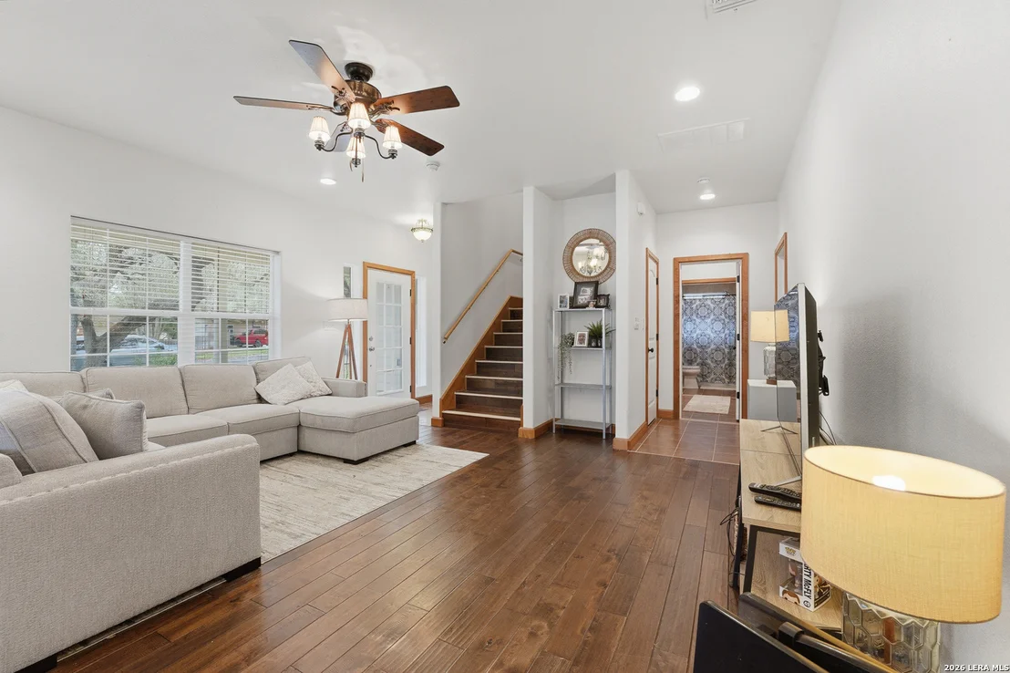 Photo of 325 Sollock