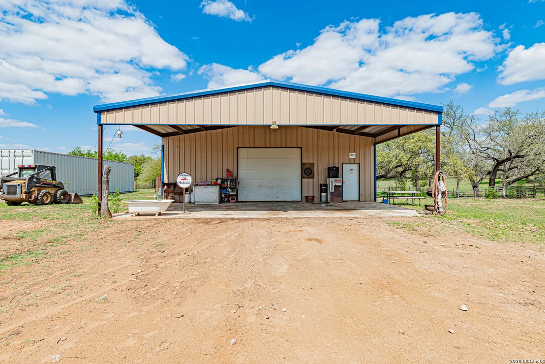 Photo of 946 County Road 361