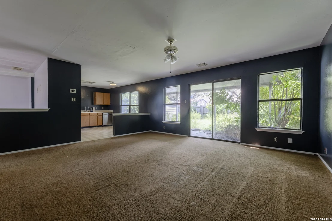 Photo of 6822 Misty Field Dr