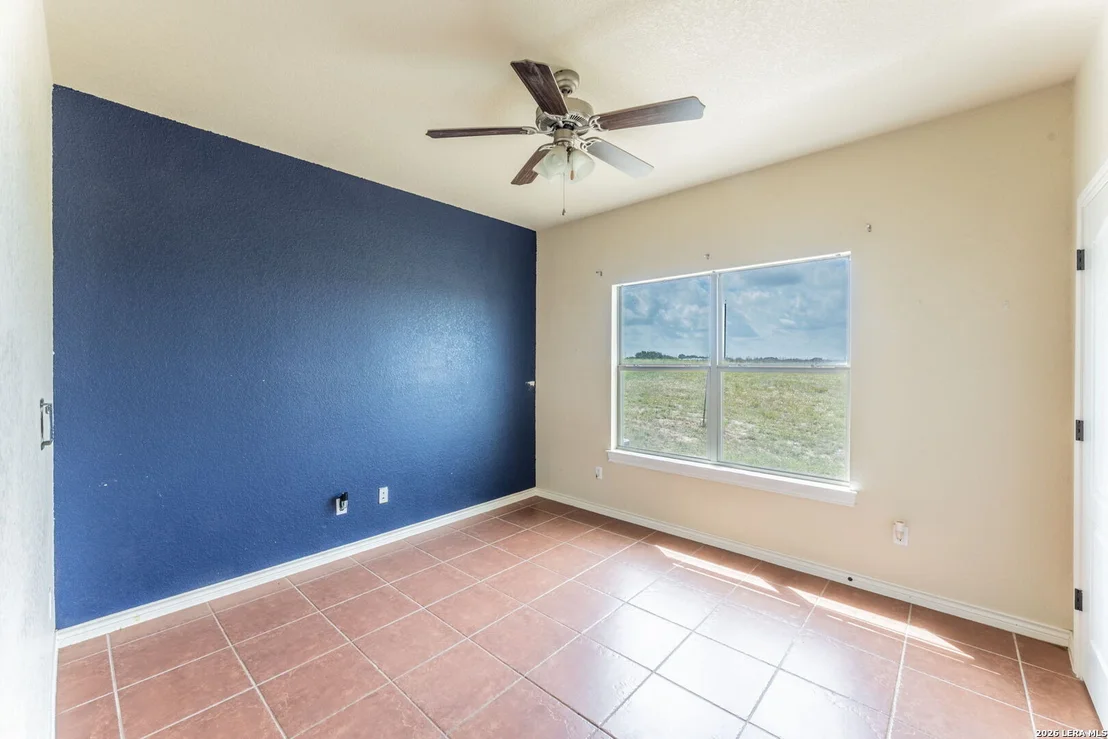 Photo of 810 MOCKINGBIRD LN
