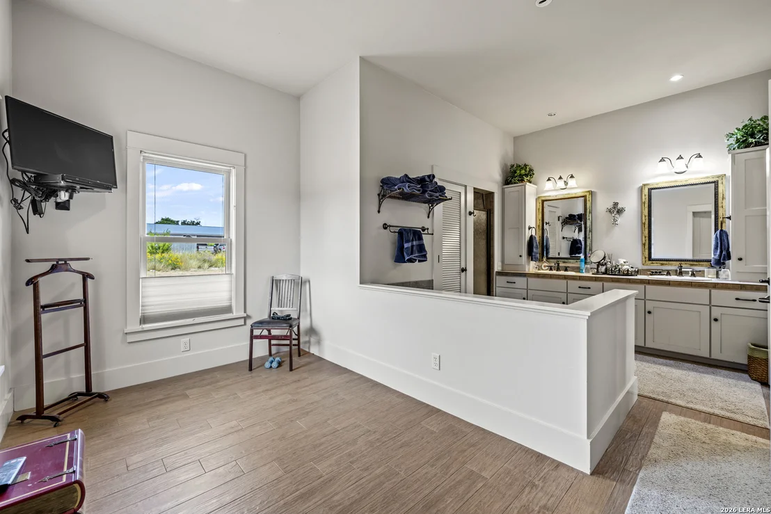 Photo of 957 Cedar Hills