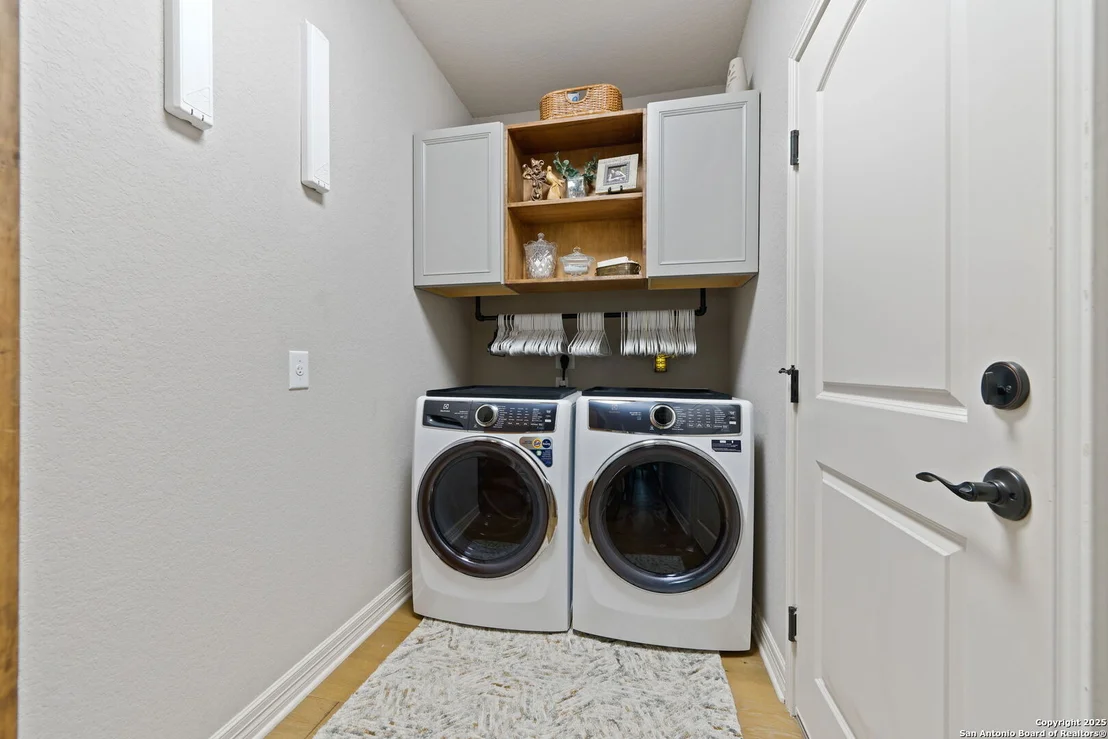 Photo of 24131 Canyon Row