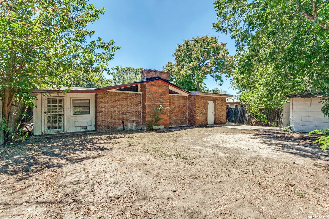 Photo of 247 Edna