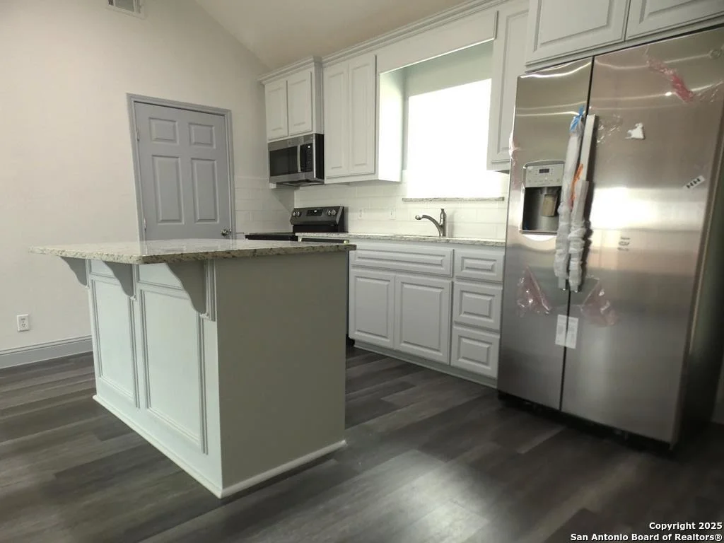 Photo of 506 Hillside Drive