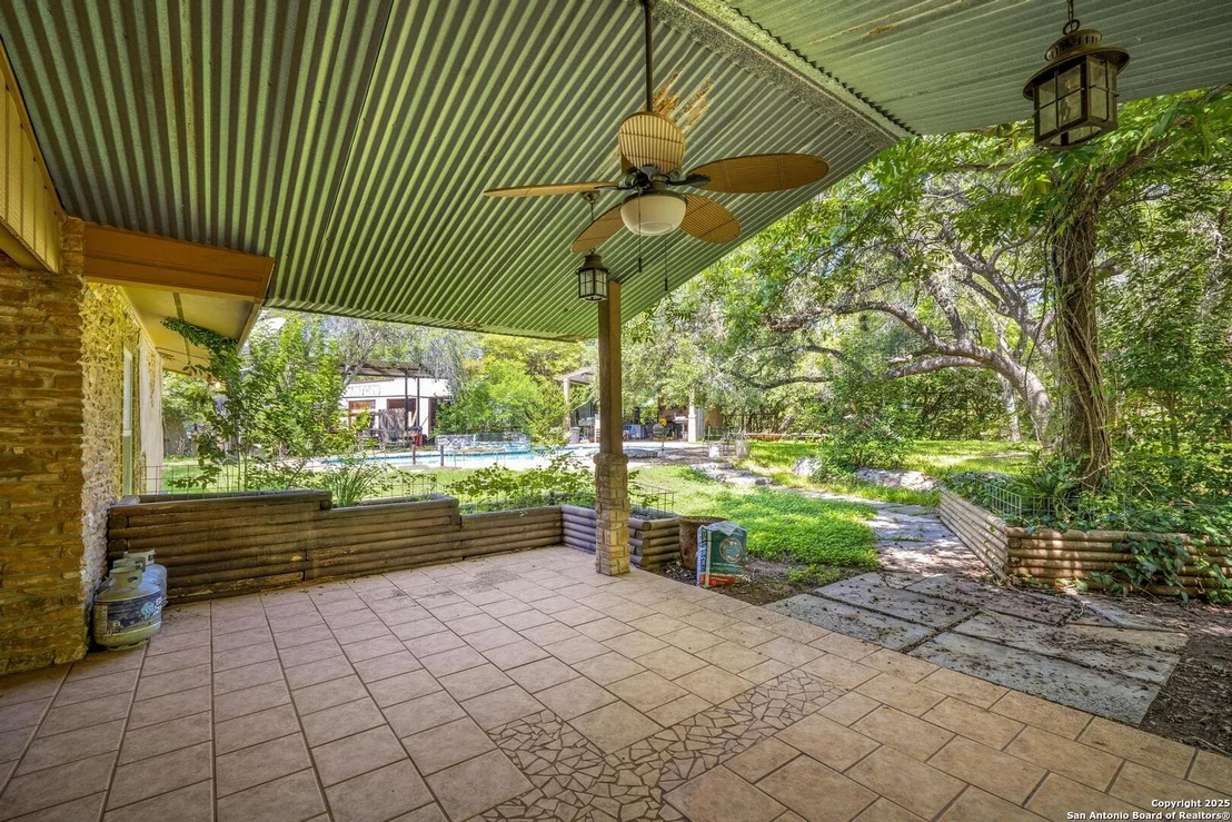 Photo of 10855 Jericho Rd