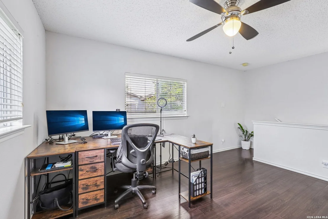 Photo of 8810 Bridgefield