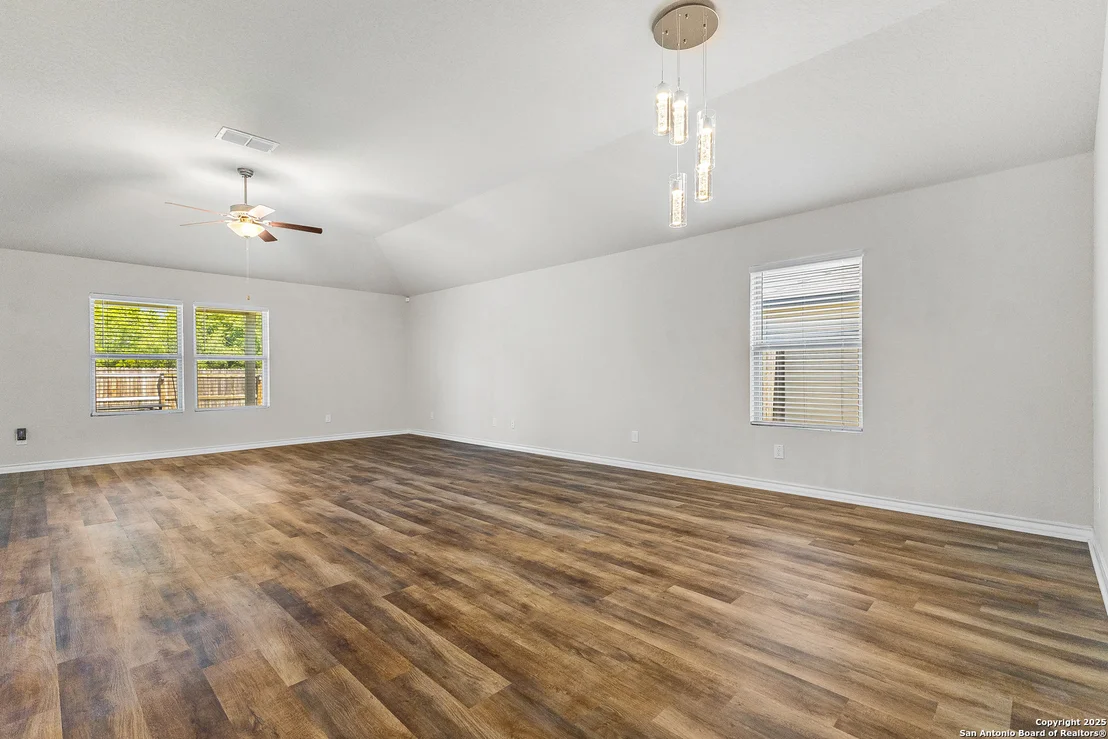 Photo of 6910 Emerald Valley