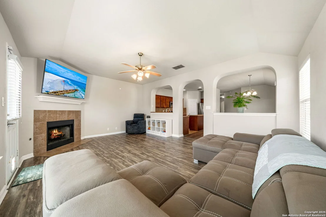 Photo of 8434 Blackstone