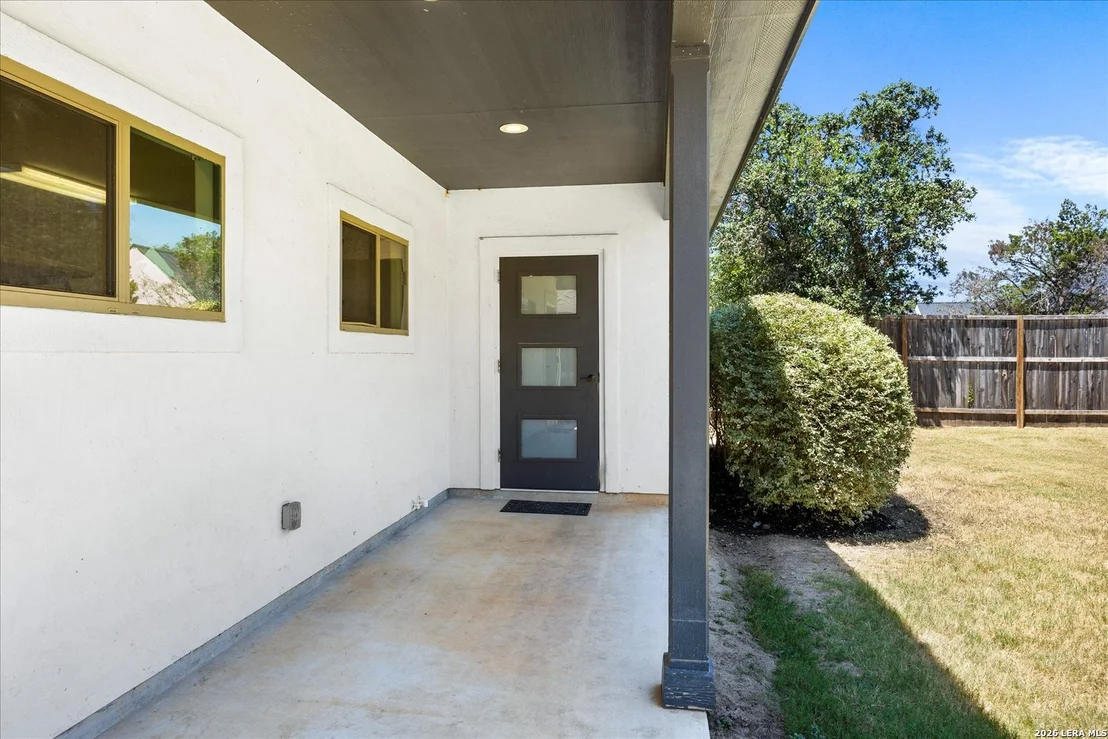 Photo of 429 Lakeview Blvd.