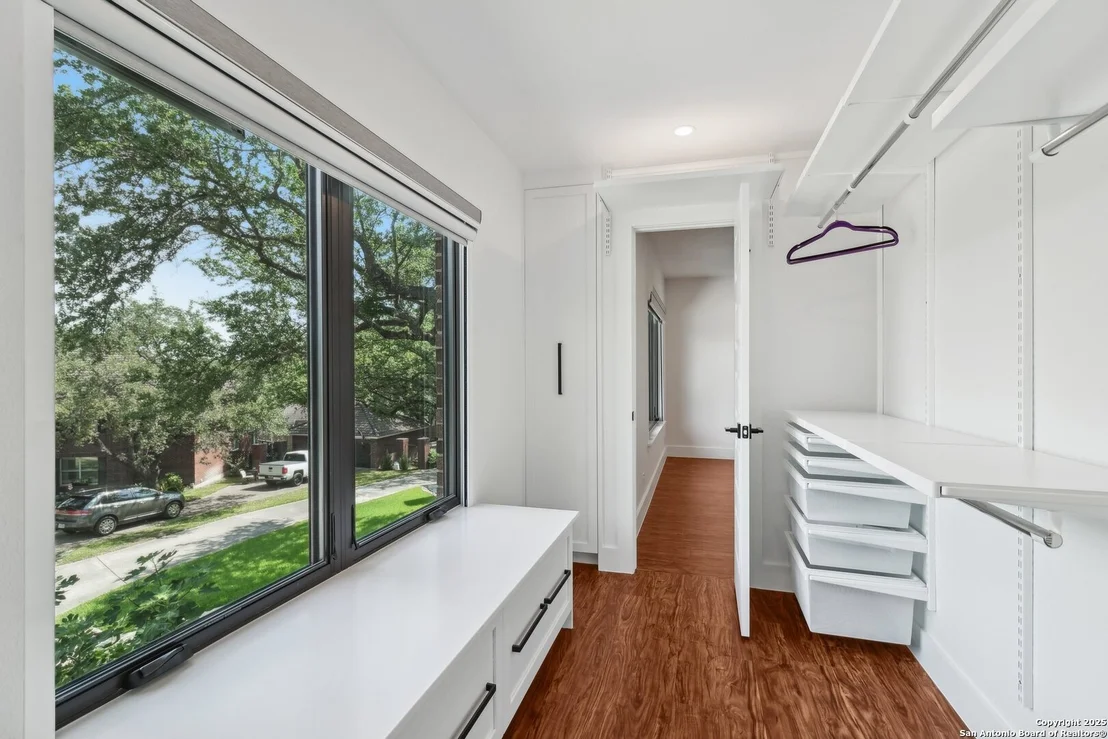 Photo of 3902 Creek Pt