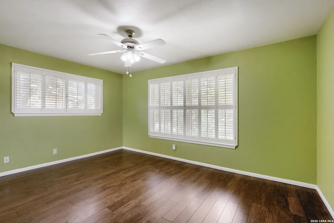 Photo of 105 HARRIETT DR