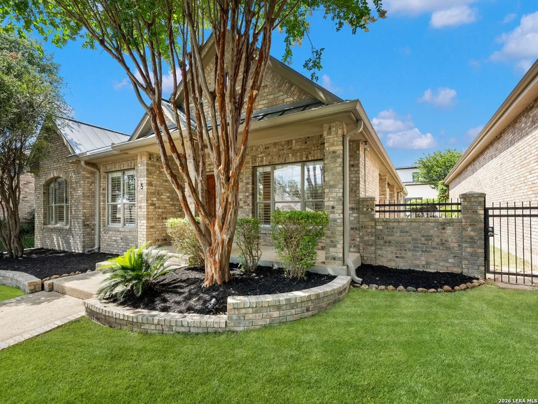 Photo of 5 Burnham Glen