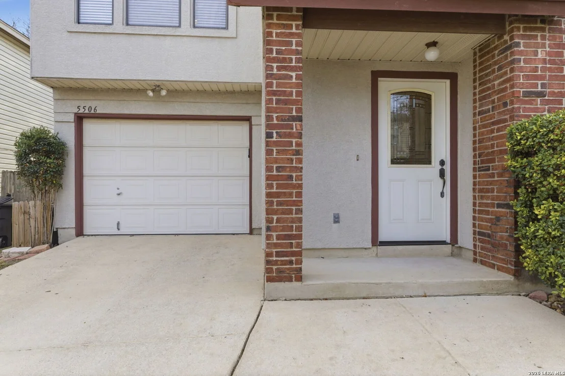 Photo of 5506 Kenton Bluff