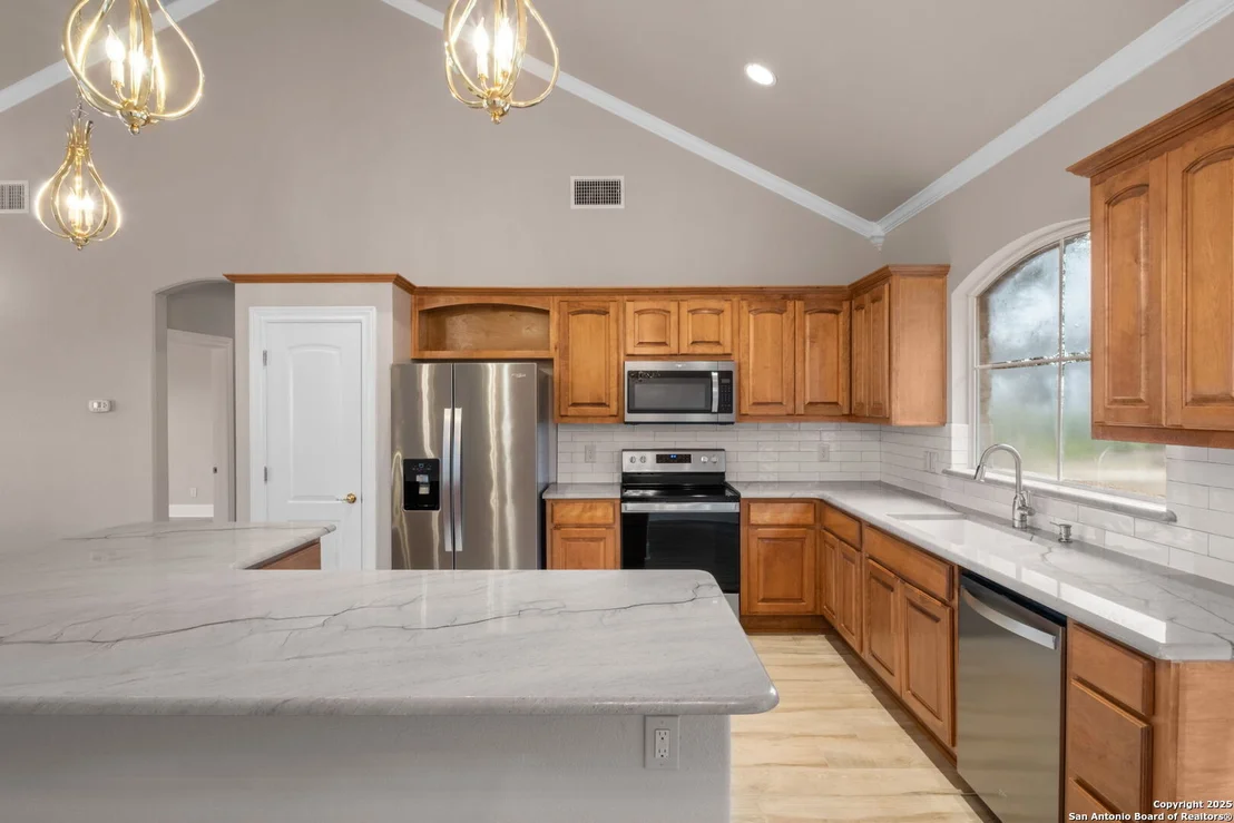 Photo of 1069 Fawn River