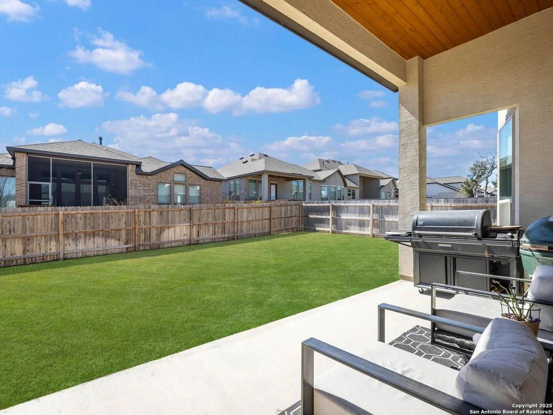 Photo of 9032 Beacon Ridge