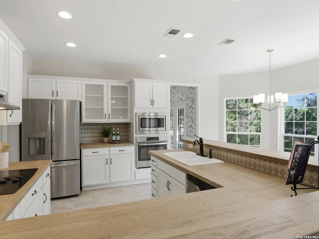 Photo of 203 Kendall Pointe Dr