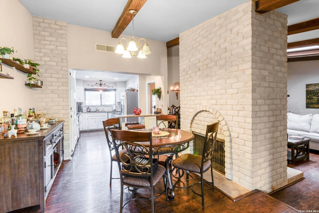 Photo of 1406 BUTTON LN