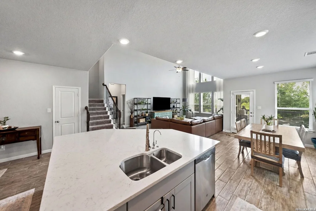 Photo of 1206 Nashua Sq