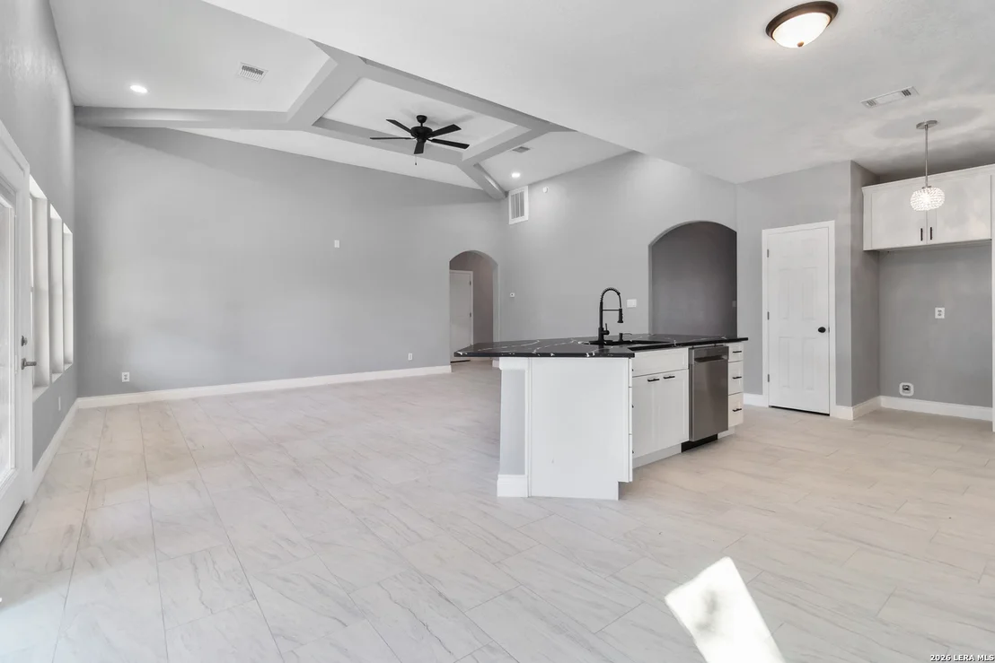 Photo of 3938 New Mathis