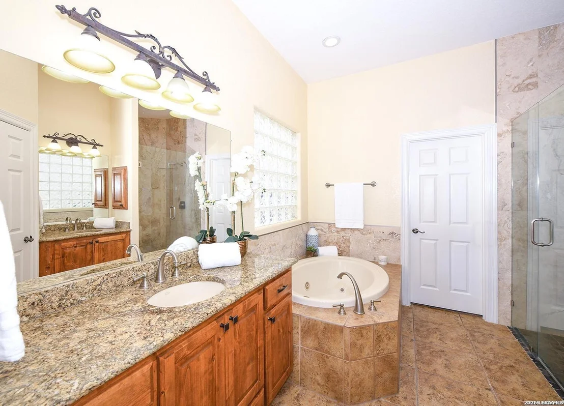 Photo of 2518 Huebner Park