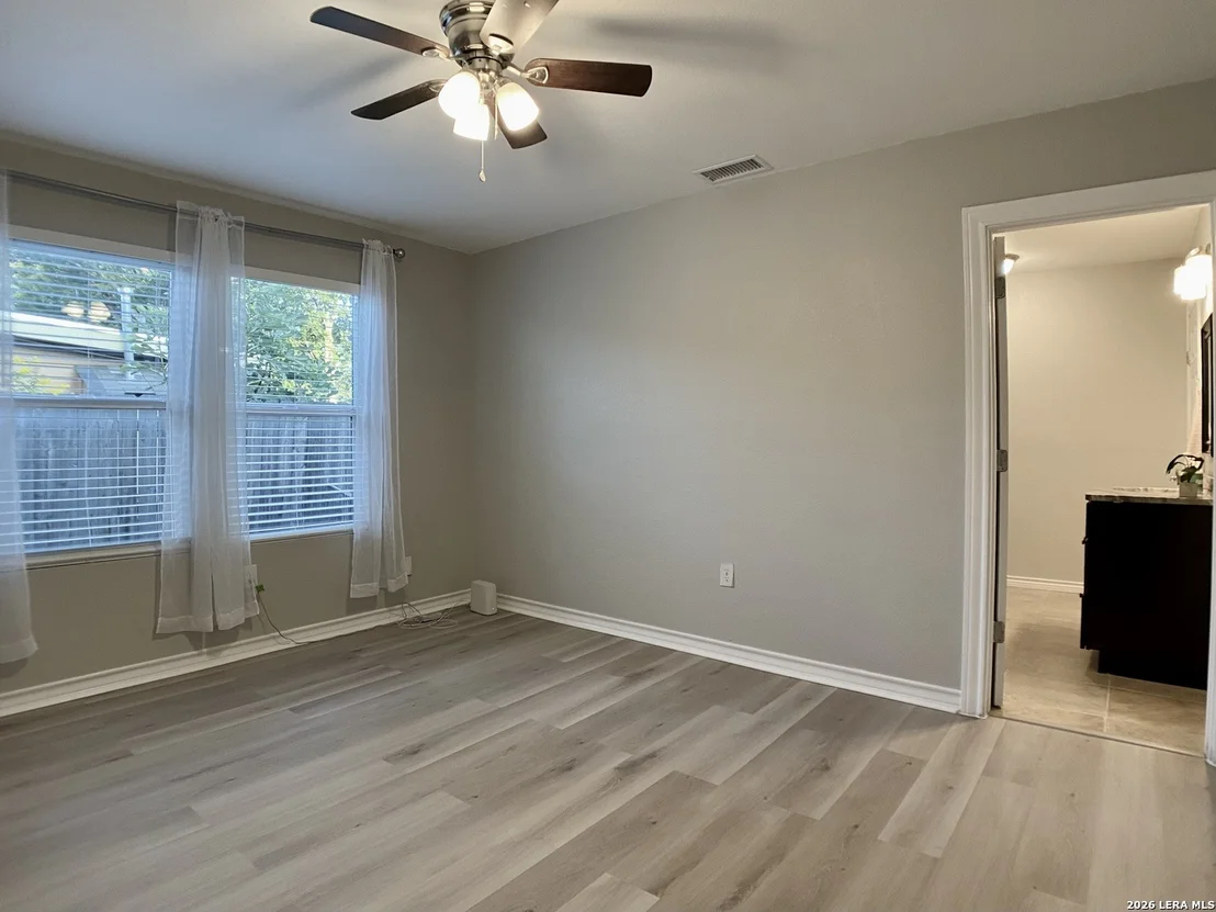 Photo of 838 Clower