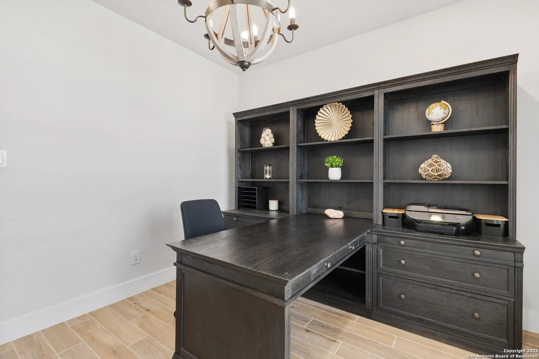 Photo of 1176 Cadogan Squire
