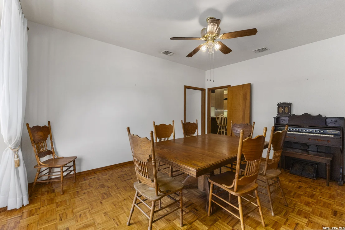 Photo of 165 SETTLERS CIR