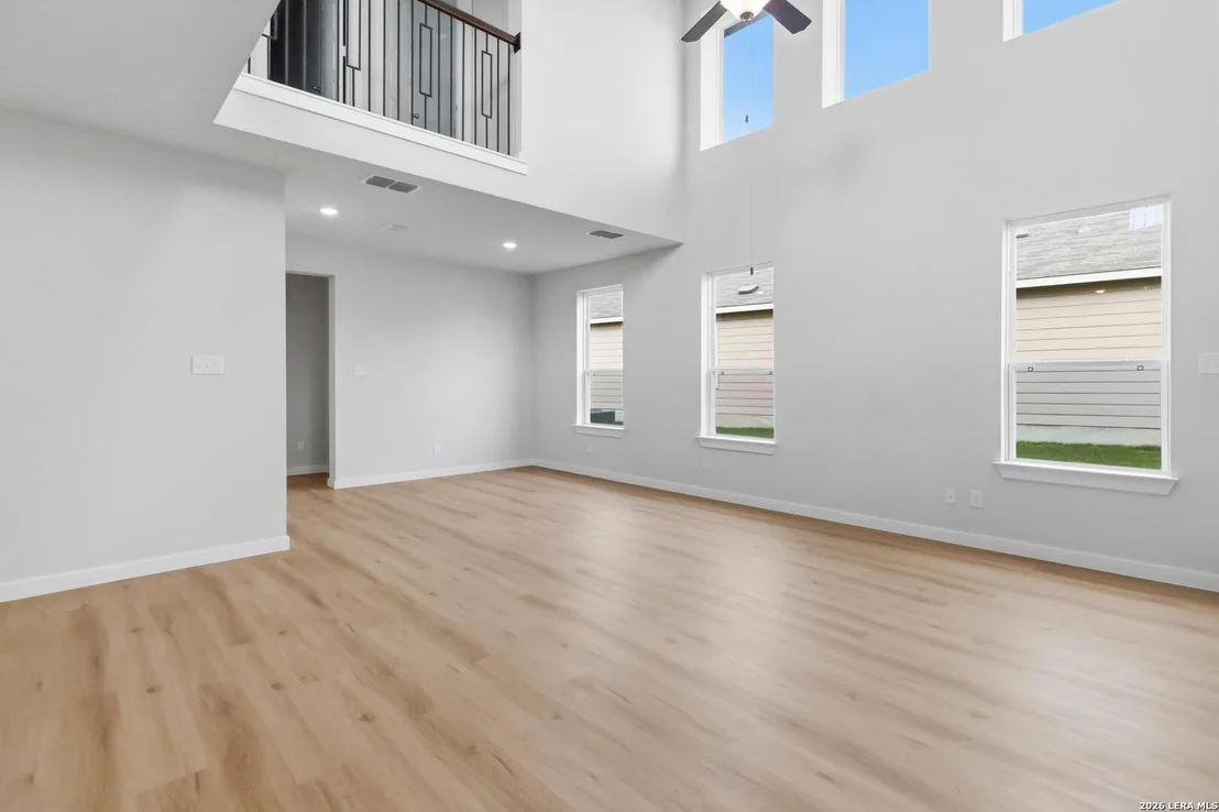 Photo of 619 River Run Way