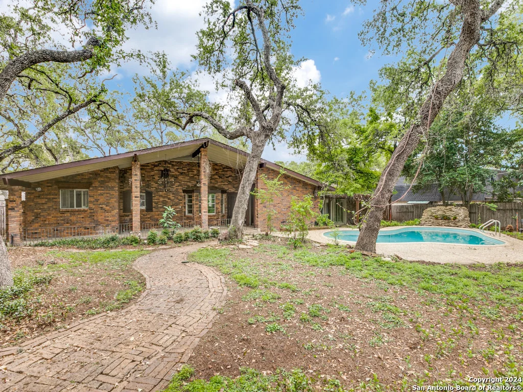 Photo of 10111 iron oak