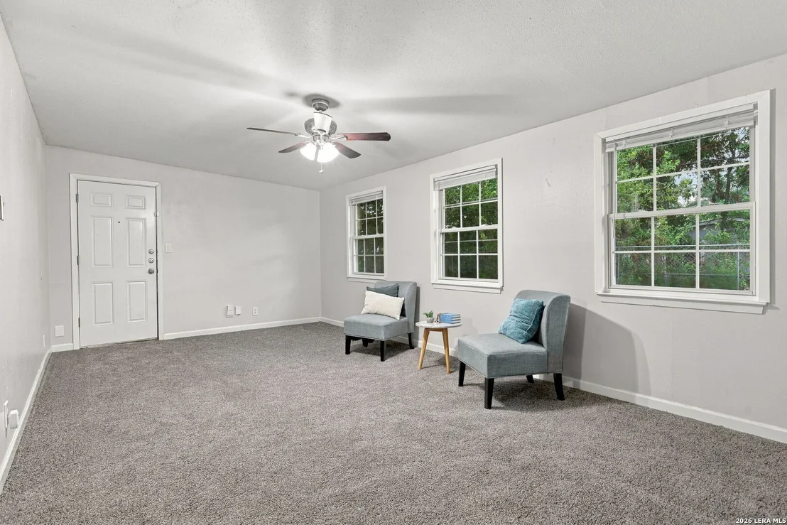 Photo of 358 TIMBERLANE DR