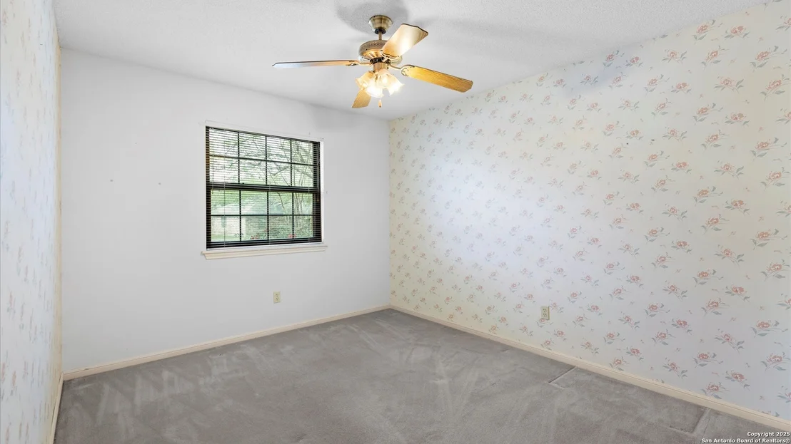 Photo of 927 Earl
