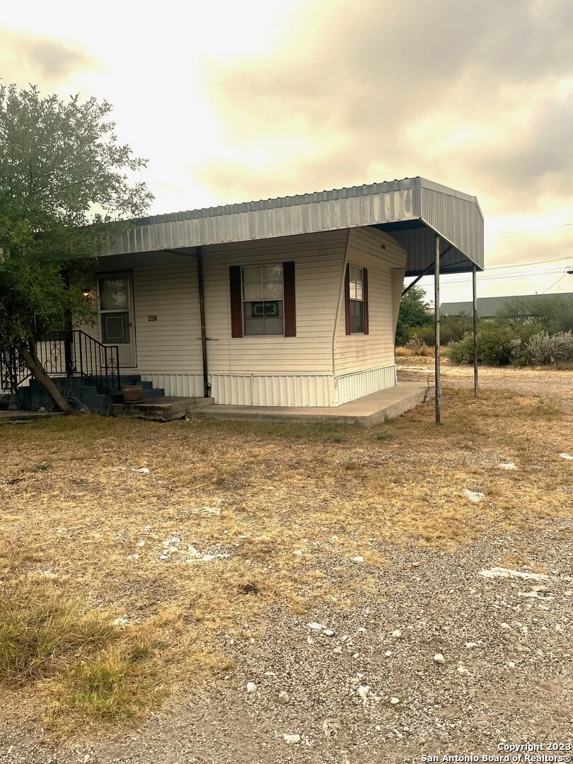 Photo of 407 River St