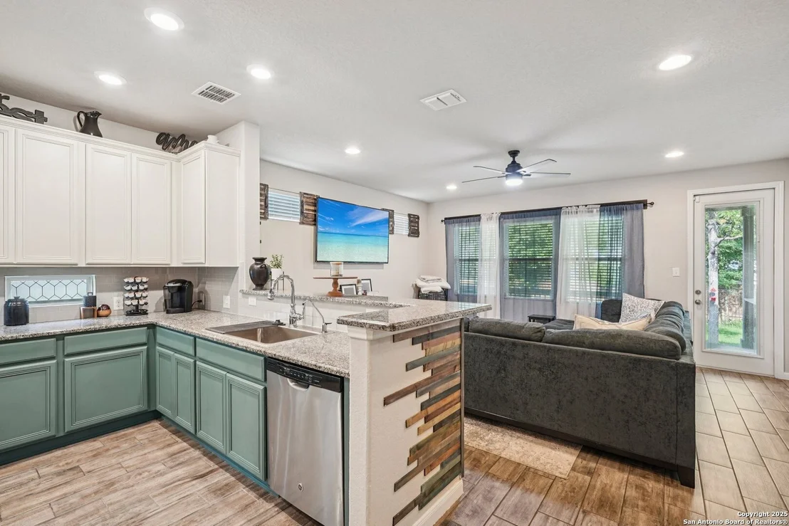 Photo of 7307 Independence Way