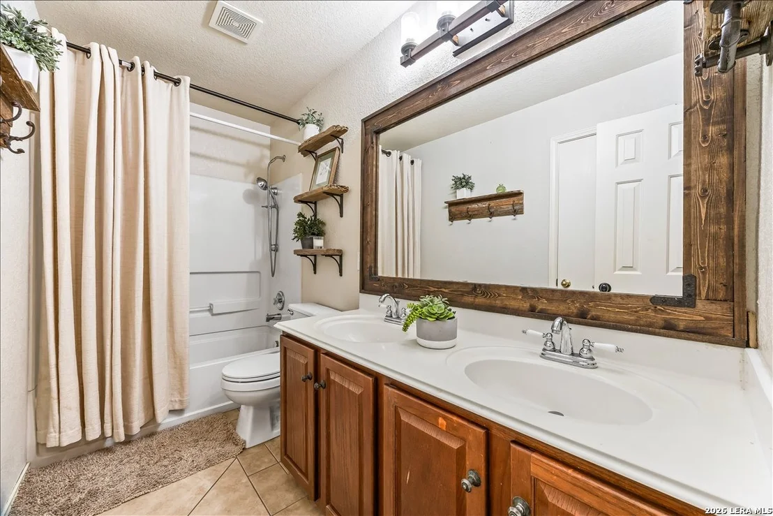 Photo of 26603 Redstone Hill