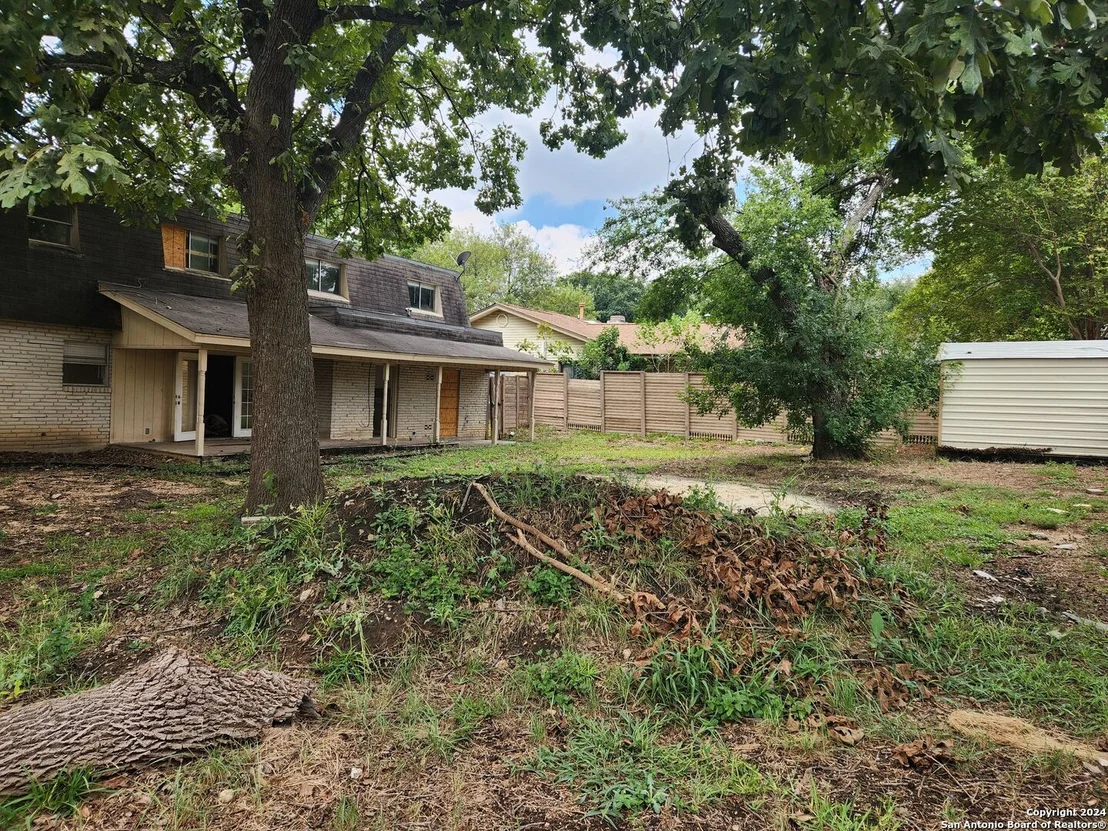 Photo of 327 MADRID DR