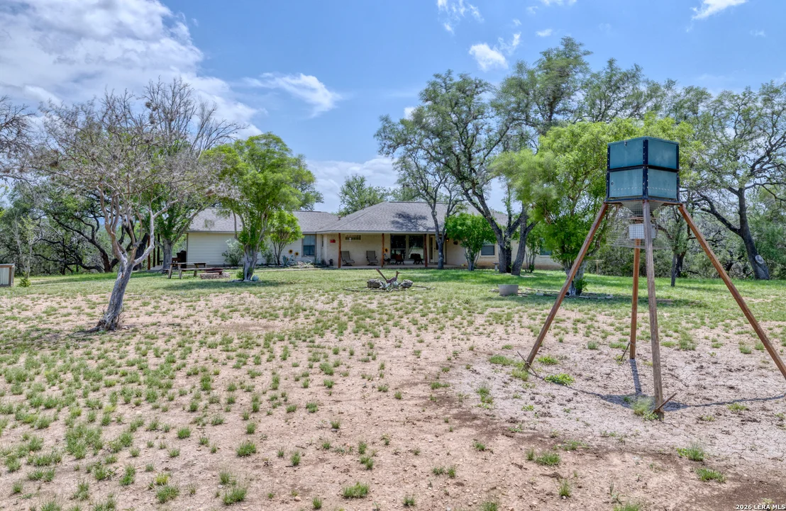 Photo of 270 Robinson