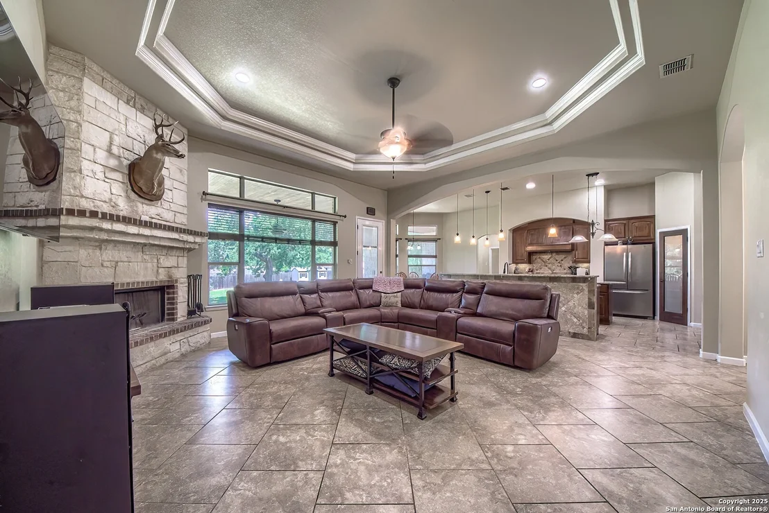 Photo of 141 Circle Six