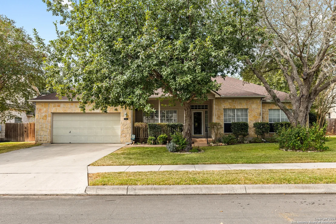 Photo of 141 Oak Knoll