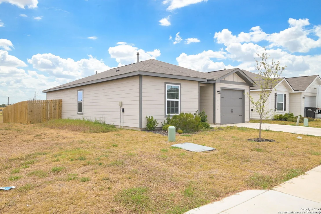 Photo of 10954 Delight Grove