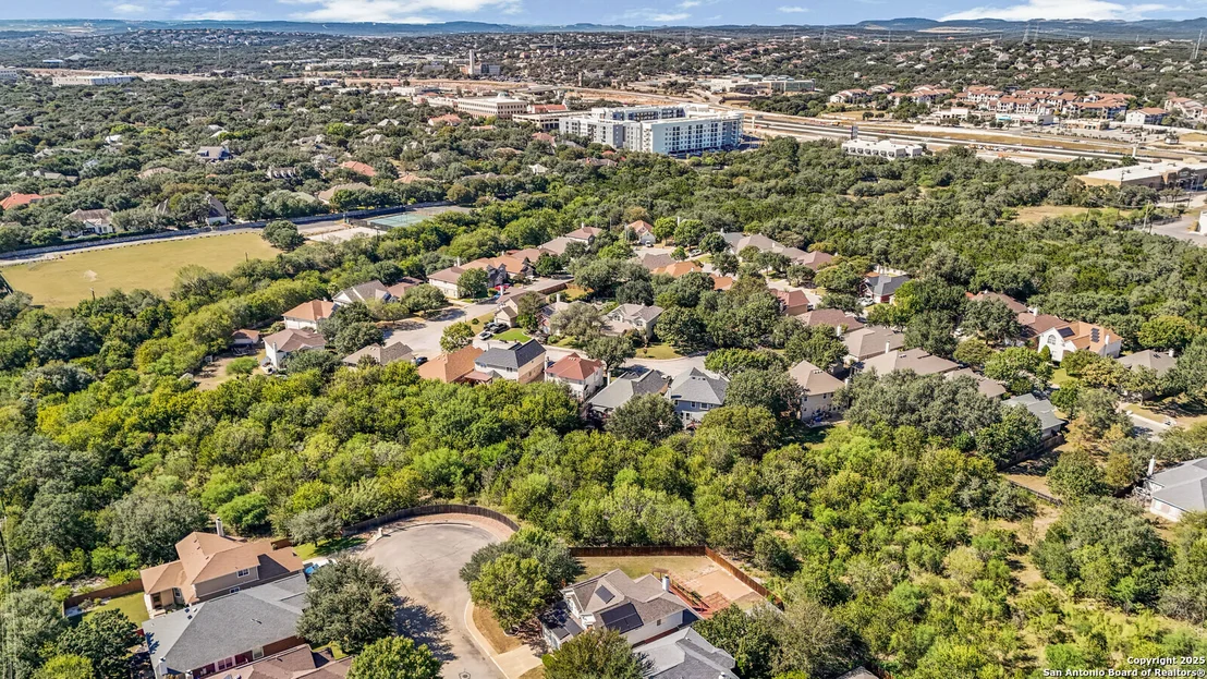 Photo of 1323 Brook Bluff