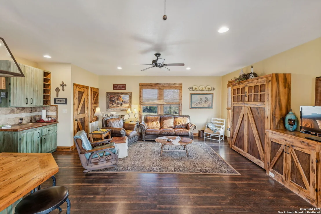 Photo of 232 N Stoneleigh Rd.