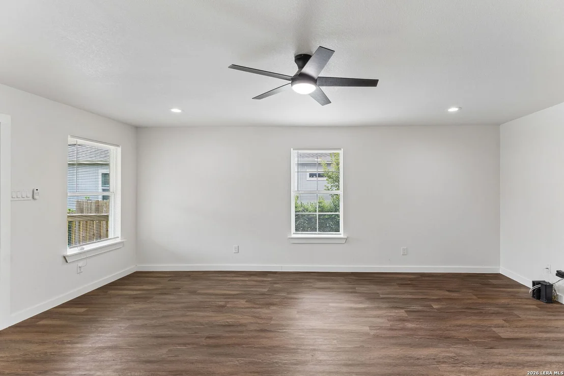 Photo of 426 IKE ST
