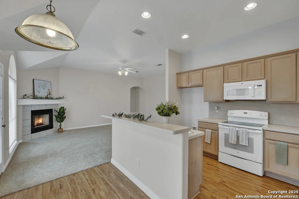 Photo of 461 WALNUT HEIGHTS BLVD