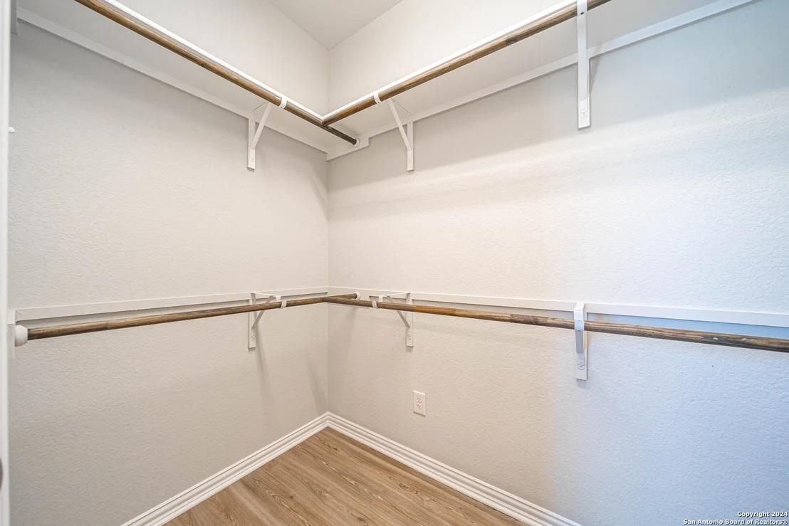 Photo of 5431 Devils Gate
