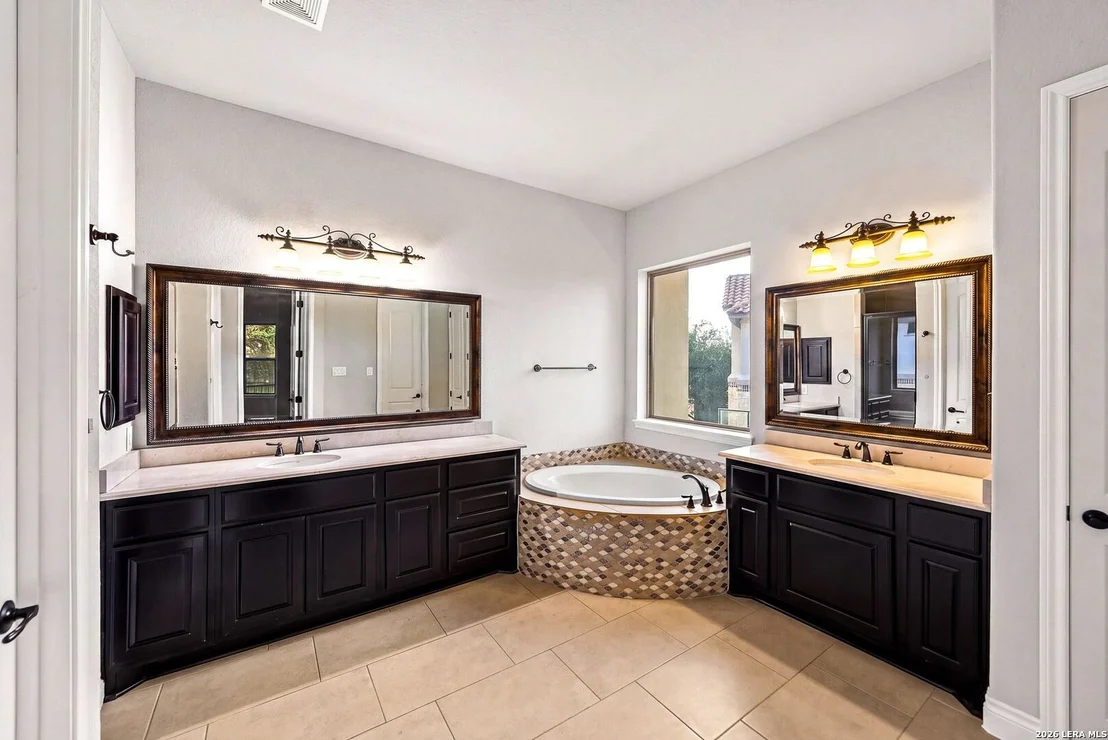 Photo of 25207 Estancia Cir,