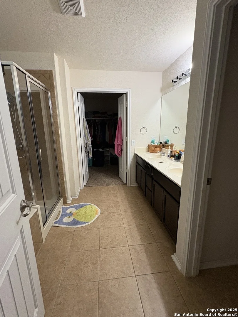 Photo of 714 Halogen Way