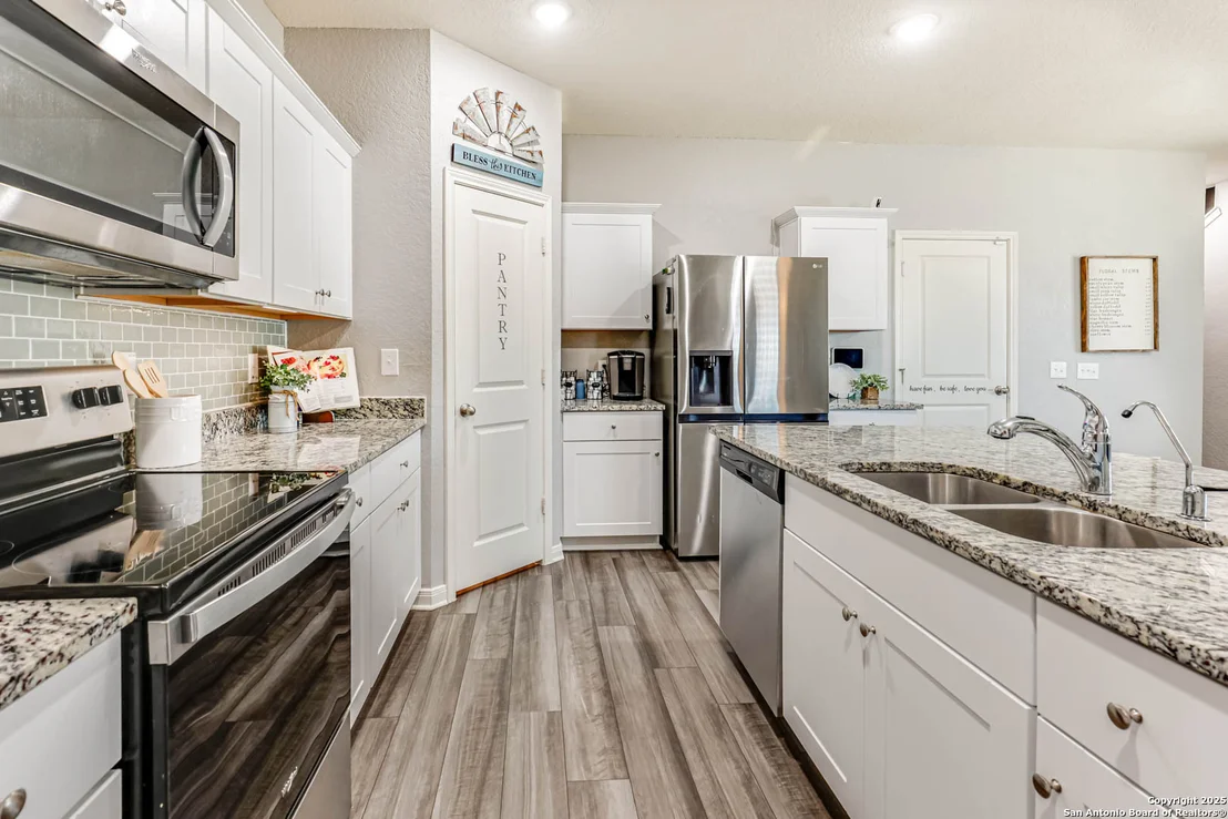 Photo of 14383 Palm Ridge